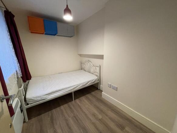 2 bed Apartment to rent Image 7