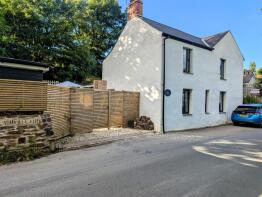 Bosvean, School Hill, Truro TR4 9DU