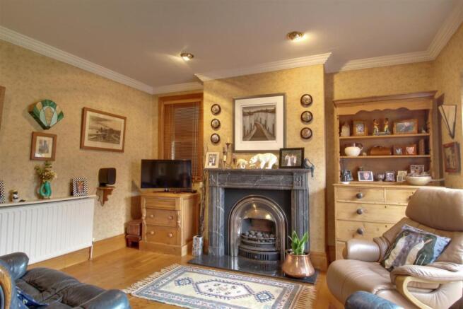 sitting room.jpg