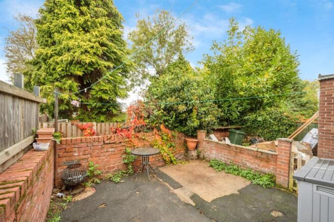 3 bed Terraced for sale Image 4