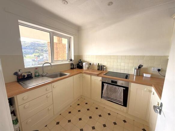 Chesil kitchen.jpg