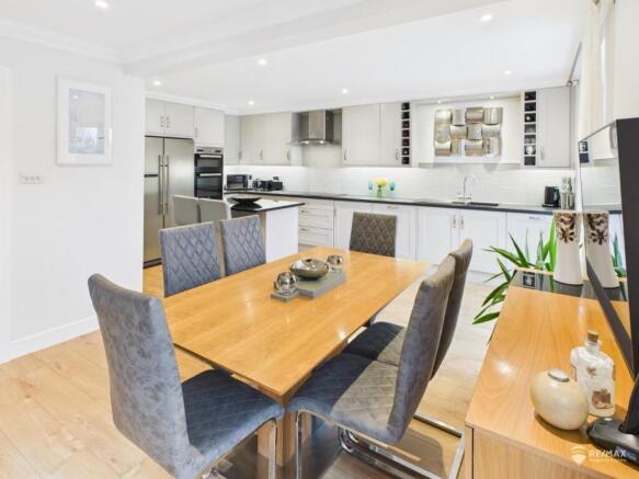 Kitchen / Dining Room