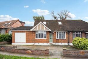 41, Compton Rise, Pinner HA5 5HS