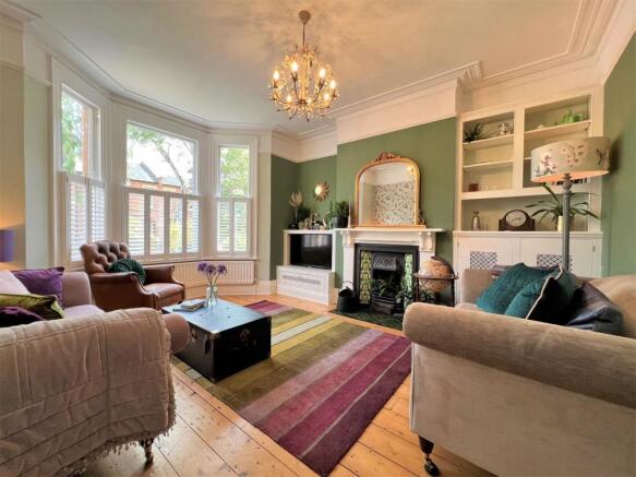 living room 1.jpg