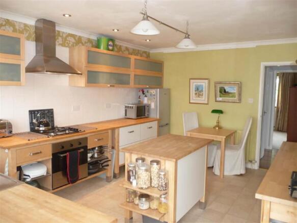 DINING KITCHEN