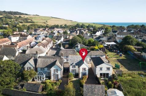 Barneys Close, Charmouth, Bridport