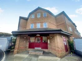 12, Frobisher Road, Erith DA8 2PQ