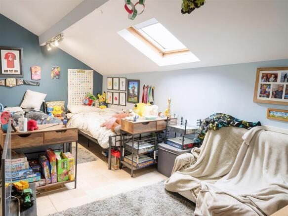 2 bed House for sale Image 7