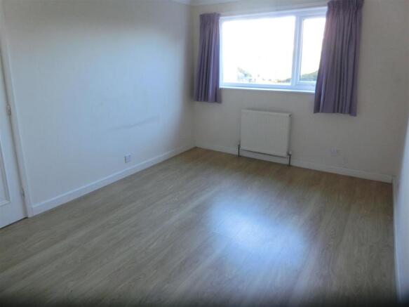 bedroom.jpg