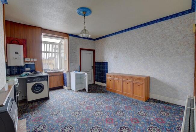 Kitchen 1.jpg
