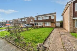 32, Ingledew Close, Bentley WS2 0NF