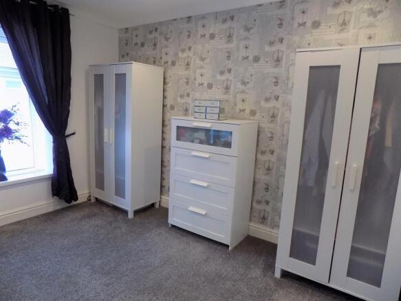 L-Shaped Bedroom