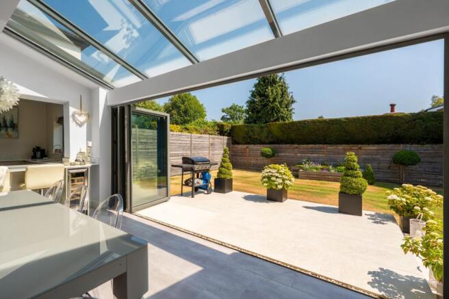 4 bed Detached for sale Image 12