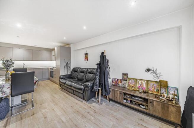 Davidson Frost-Wellings, DFW, Buckingham House eas