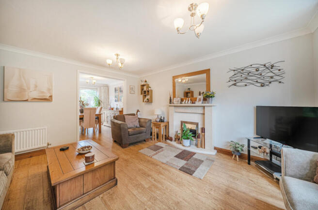 1350578-5-68cabbb...