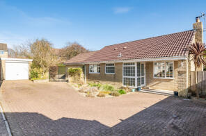 16a, John Gunn Close, Chard TA20 1DG