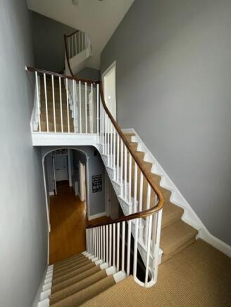 Stairs to floor 1&2
