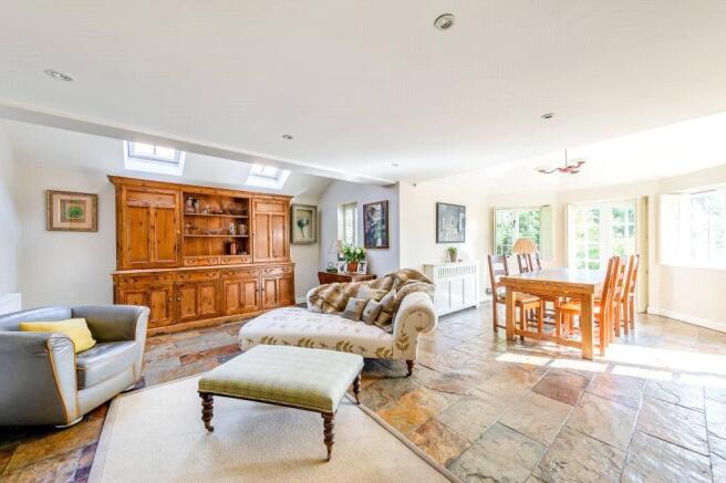 Living/Dining Room