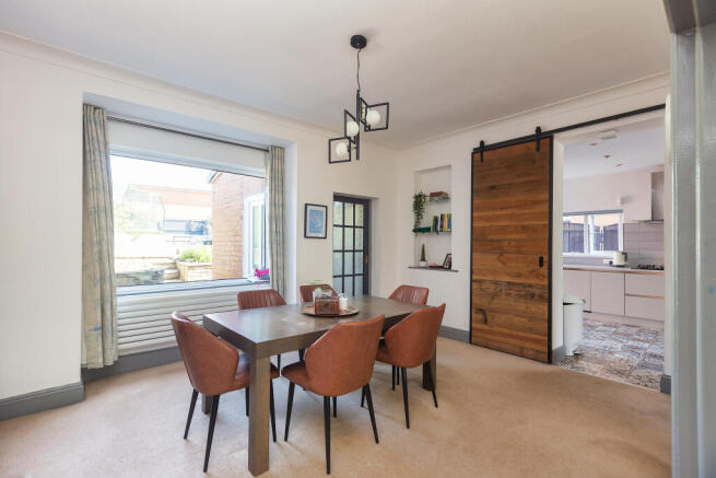 4 bed Semi-Detached for sale Image 6