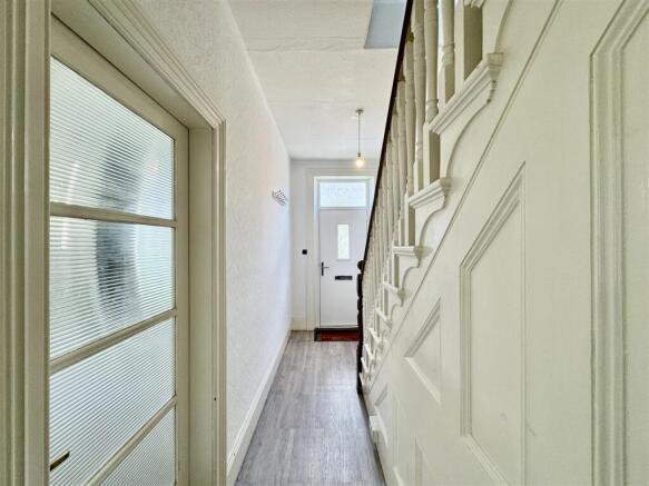 3 bed Terraced for sale Image 6