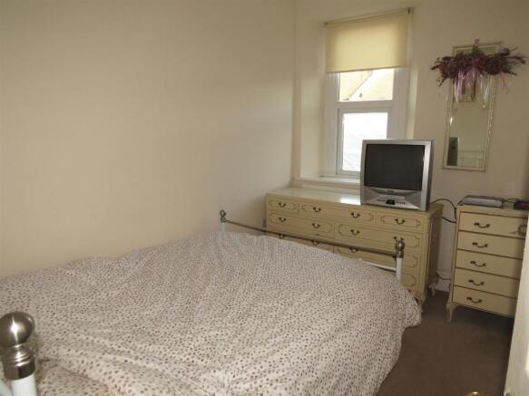 Bedroom.JPG