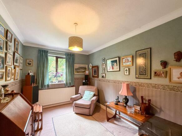 4 bed Detached for sale Image 6