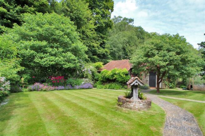 Front Garden.jpg