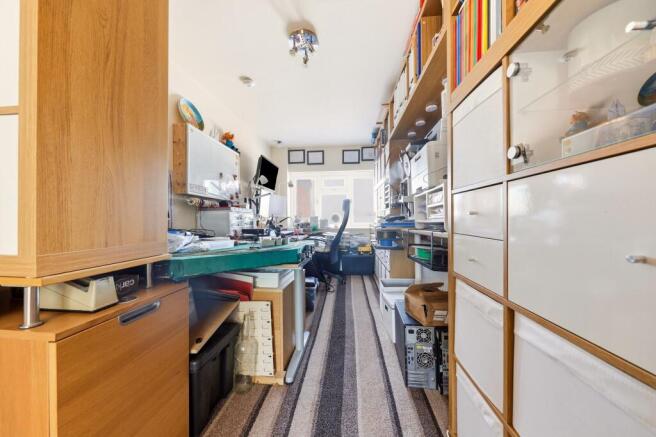 4 bed Detached for sale Image 8