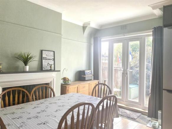 3 bed Semi-Detached for sale Image 5