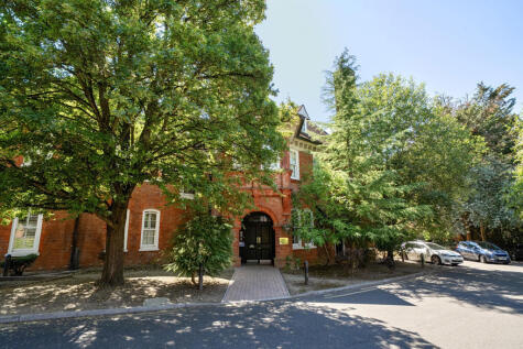Highgrove House, Lidgould Grove, Ruislip