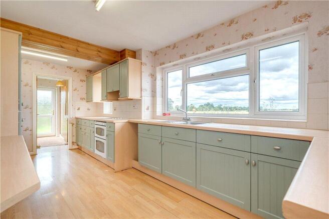2 bed Bungalow for sale Image 5