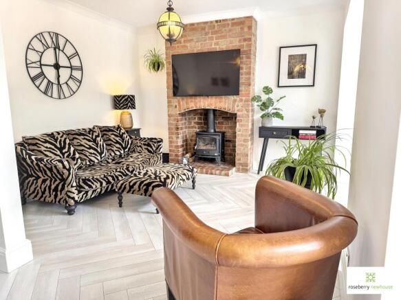 3 bed Semi-Detached for sale Image 7