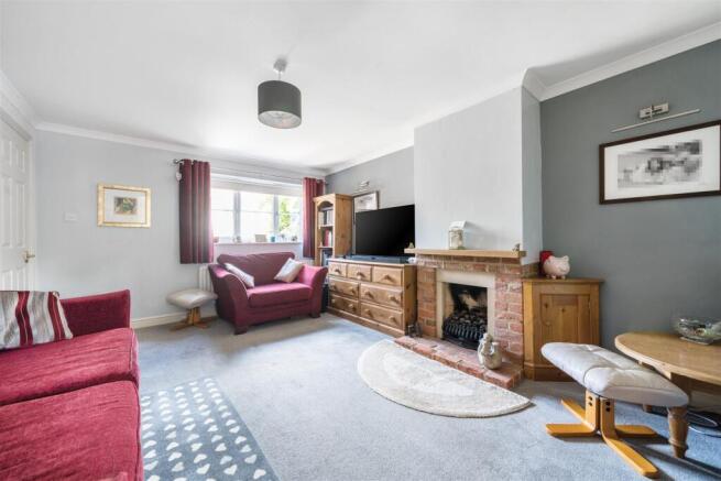 50 High Street, Whittlebury