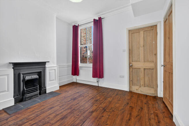 4 bed Terraced for sale Image 6