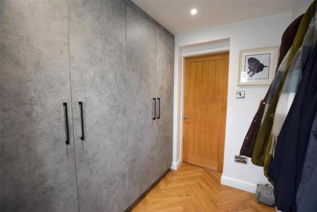 3 bed Semi-Detached for sale Image 12
