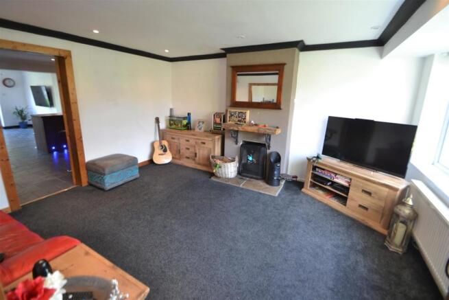 Living Room.JPG