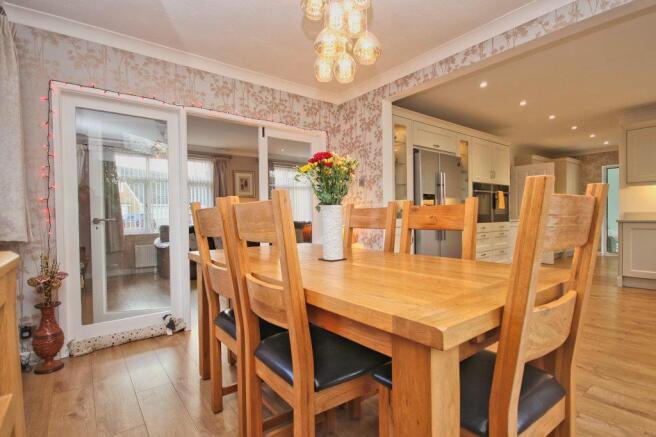 5 SWANLAND CLOSE COTTINGHAM (19)_lzn.jpg