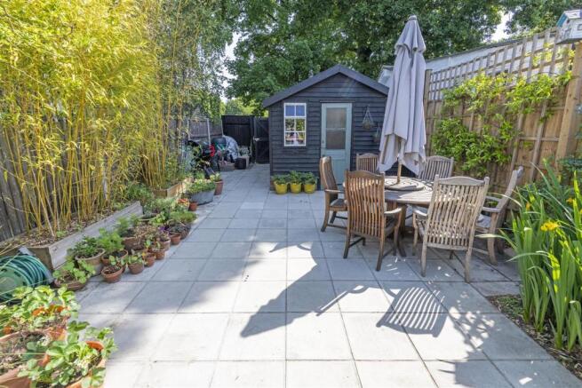 DETACHED GARAGE