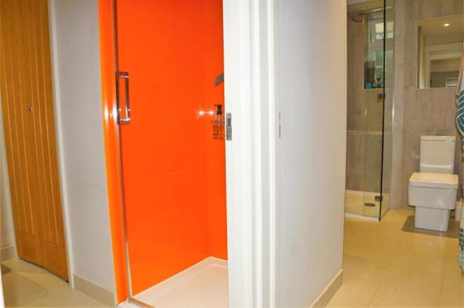 Two Inter-Connecting Shower Rooms