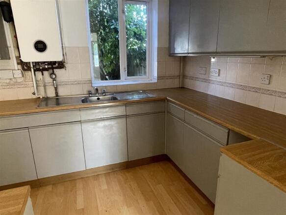 Wright Road, Upper Rissington, Cheltenham photo 3