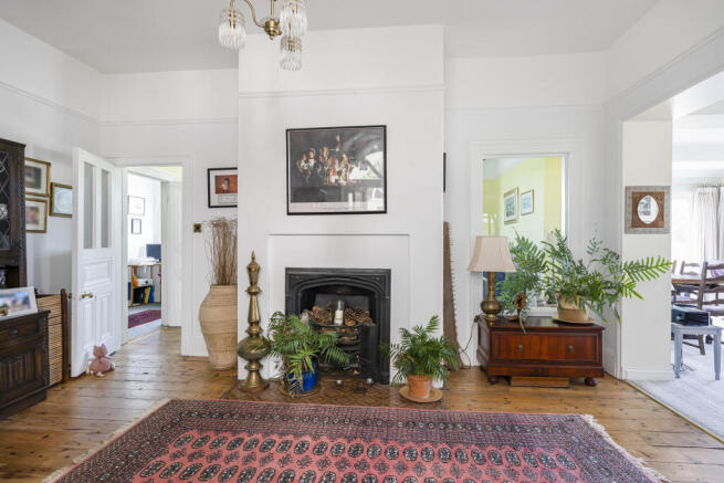 51 Entrance Hall.JPG