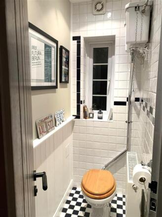 9.GROUND FLOOR WC
