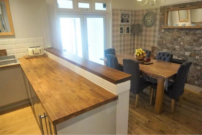 Kitchen/Dining Room