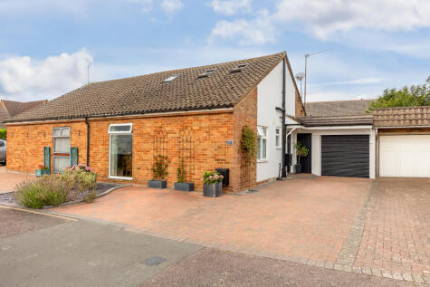 Churchill Road, Marston Moreteyne, MK43