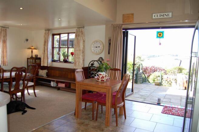 KITCHEN/BREAKFAST/FAMILY ROOM