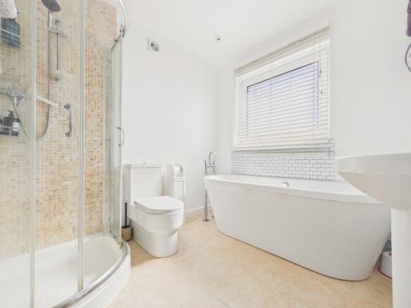 3 bed Semi-Detached for sale Image 11