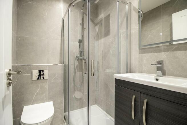 2 bed Town House to rent Image 10