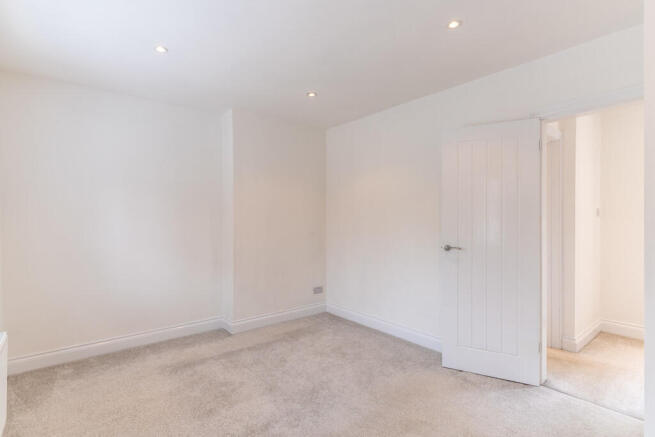 5 Egerton Square-...