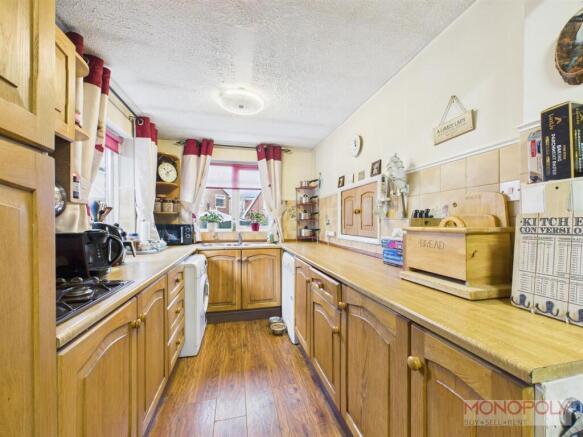 Ffordd Meirionydd, Wrexham, LL11 photo 3