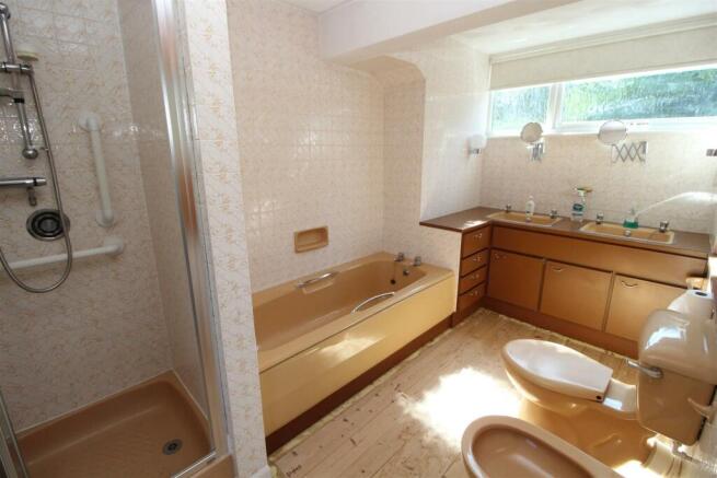 Ensuite